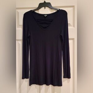 Women's Black Long Sleeve V-Neck Ribbed Top with a Criss Cross Neckline. Size S
